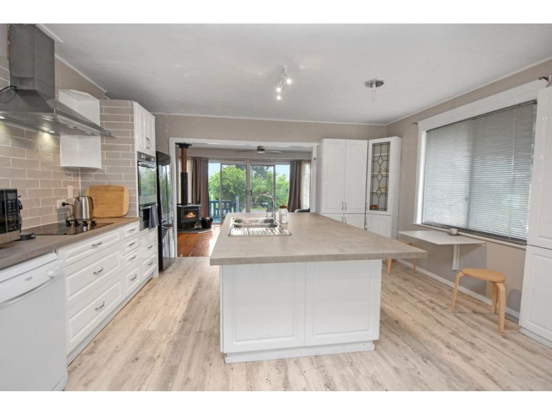 96 Martin Street, Tenterfield NSW 2372