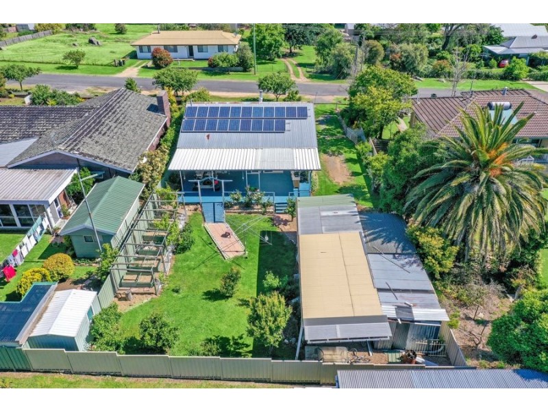 96 Martin Street, Tenterfield NSW 2372