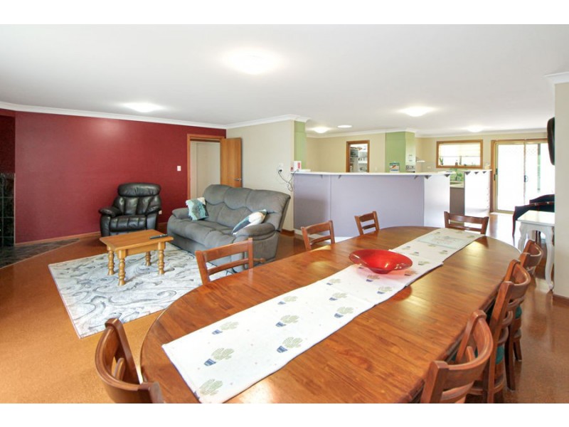 89 Petre Street, Tenterfield NSW 2372