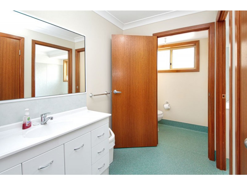 89 Petre Street, Tenterfield NSW 2372