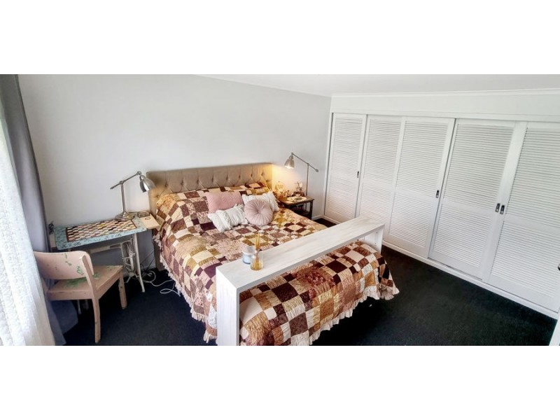 2 Naas Street, Tenterfield NSW 2372