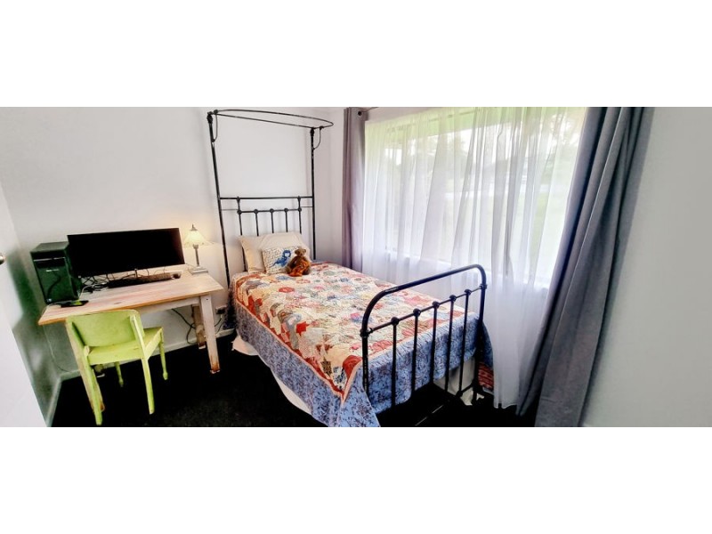 2 Naas Street, Tenterfield NSW 2372