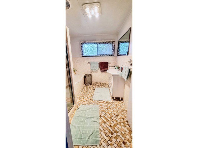 2 Naas Street, Tenterfield NSW 2372