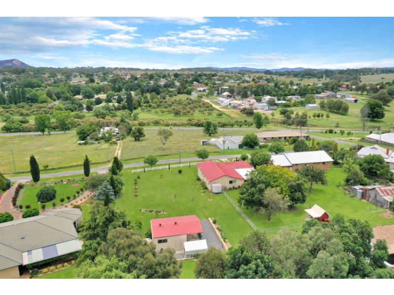 250 Bulwer Street, Tenterfield NSW 2372