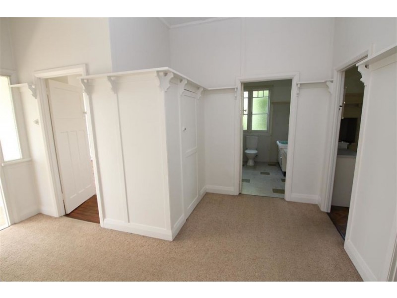 126 Rouse Street, Tenterfield NSW 2372