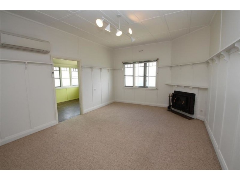 126 Rouse Street, Tenterfield NSW 2372