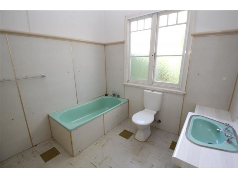 126 Rouse Street, Tenterfield NSW 2372