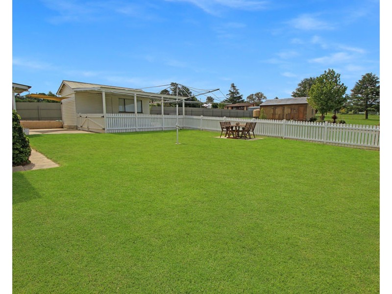 26 Martin Street, Tenterfield NSW 2372