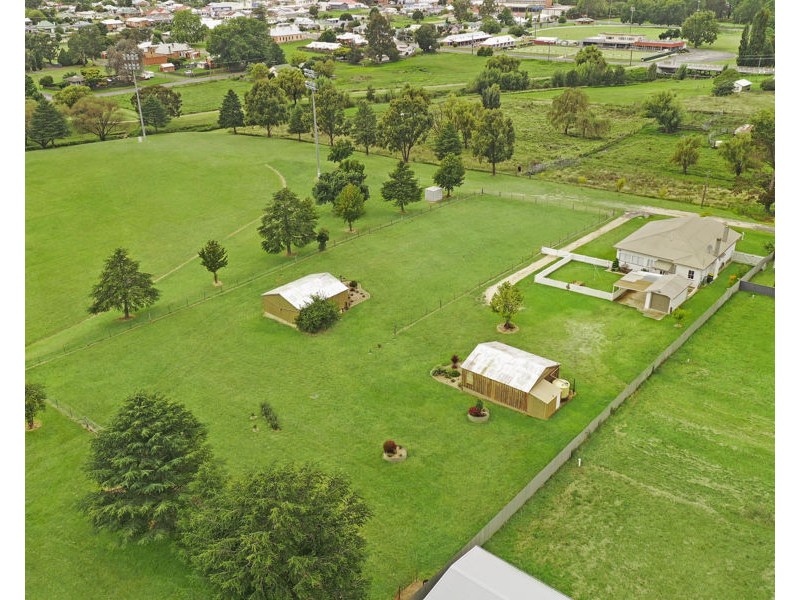 26 Martin Street, Tenterfield NSW 2372