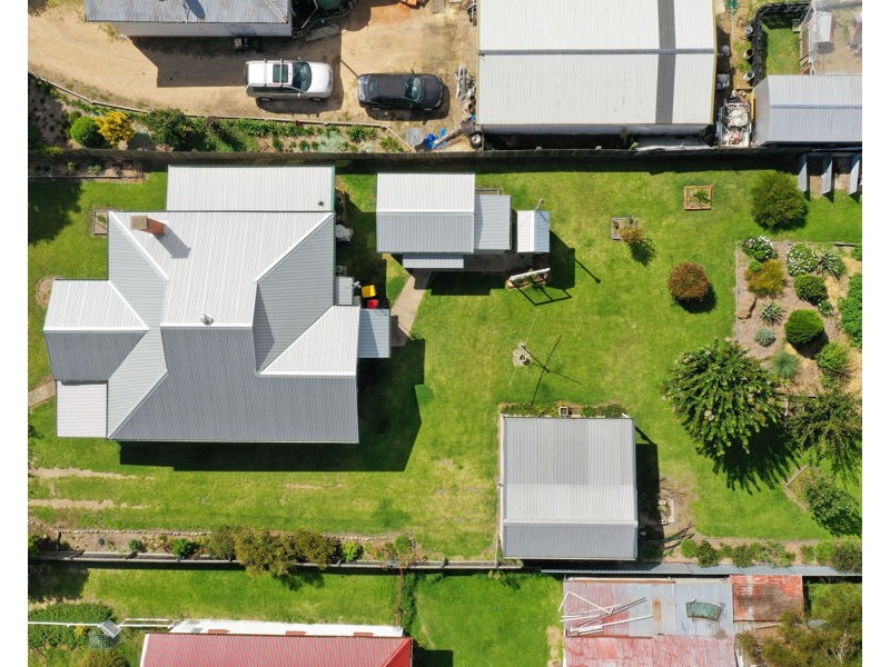 25 Molesworth Street, Tenterfield NSW 2372