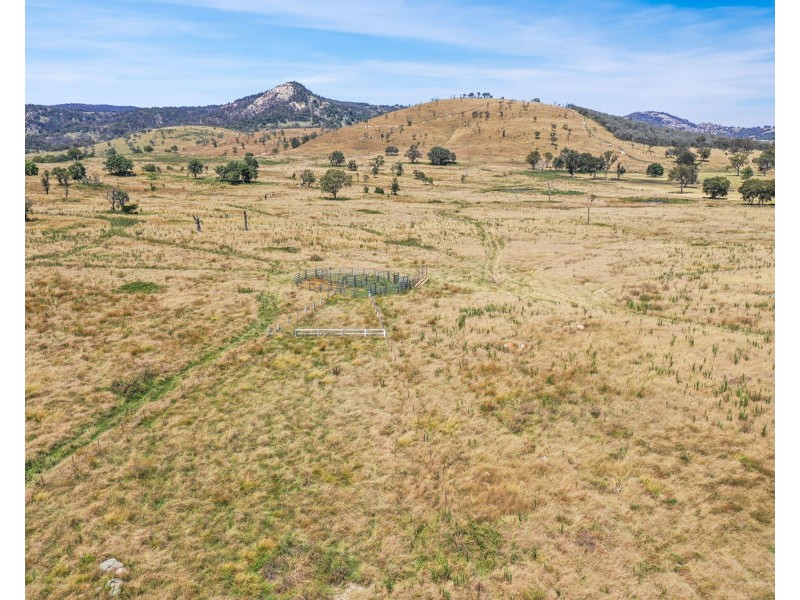 585 Sunnyside Loop Road, Tenterfield NSW 2372