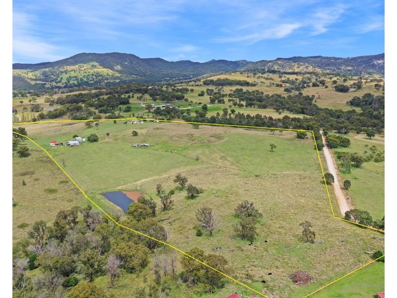 132 Sunnyside Loop Road, Tenterfield NSW 2372