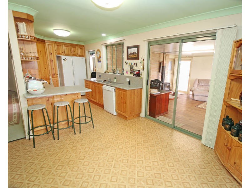 132 Sunnyside Loop Road, Tenterfield NSW 2372