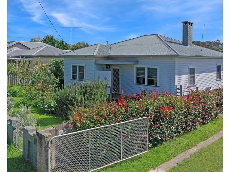 58 Molesworth Street, Tenterfield NSW 2372