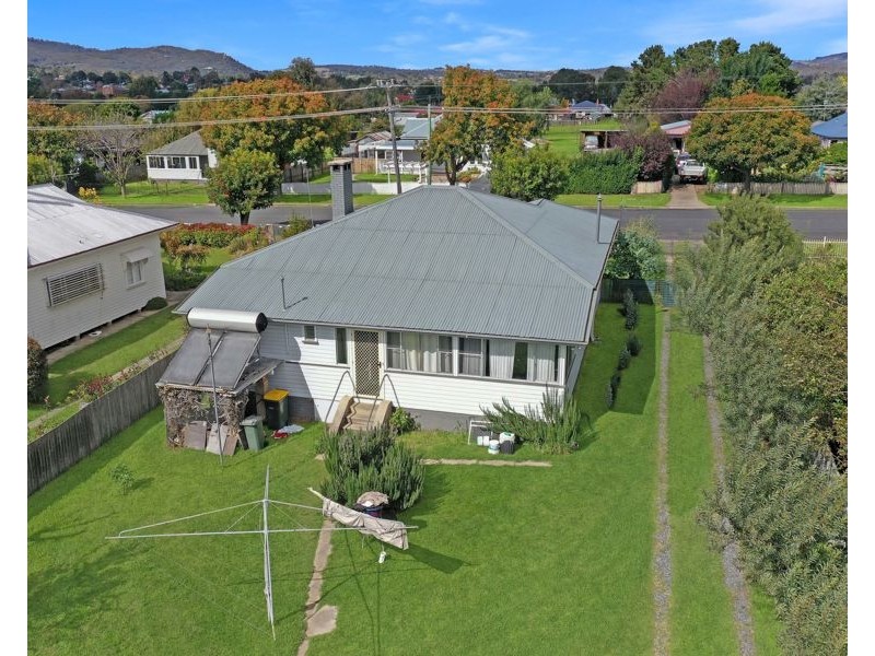 58 Molesworth Street, Tenterfield NSW 2372