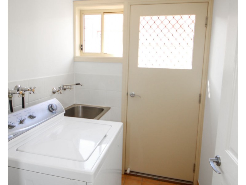 8/65-67 Scott Street, Tenterfield NSW 2372