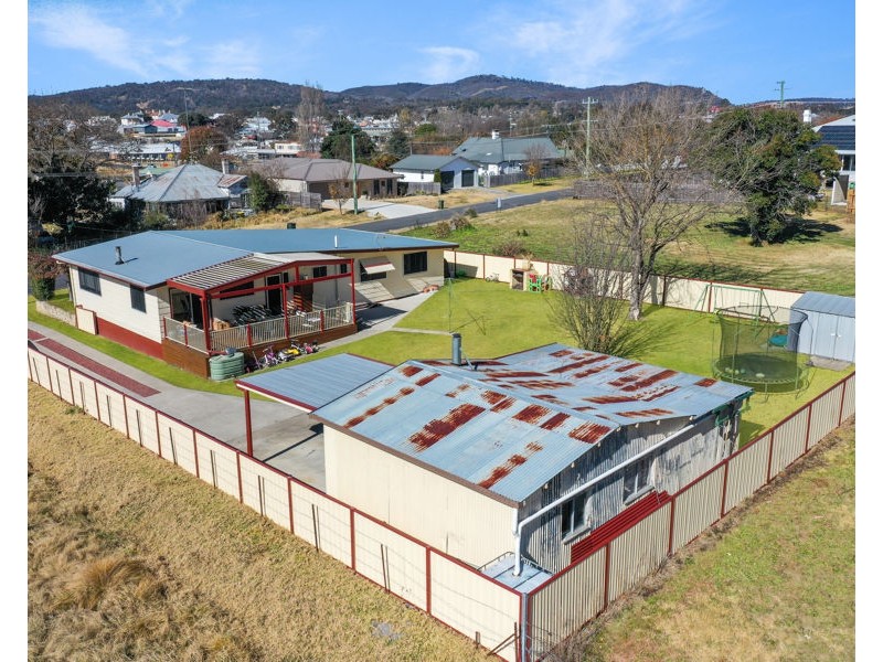 34 Duncan Street, Tenterfield NSW 2372