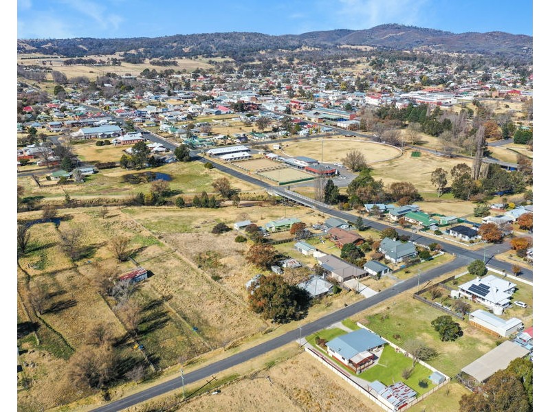 34 Duncan Street, Tenterfield NSW 2372