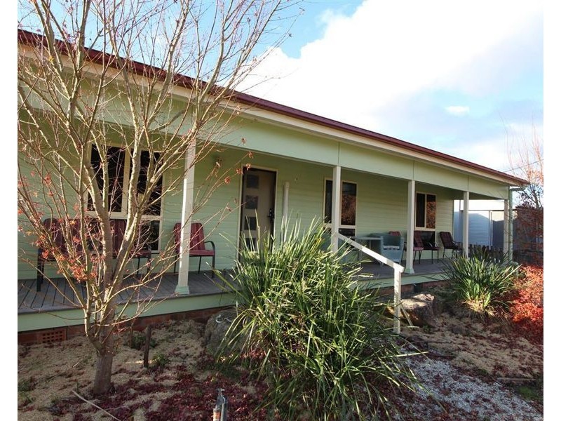 4 Margaret Street, Tenterfield NSW 2372