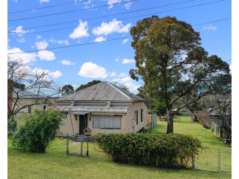 5 Erindee Ave, Tenterfield NSW 2372