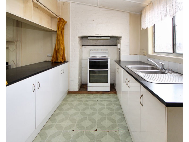 5 Erindee Ave, Tenterfield NSW 2372