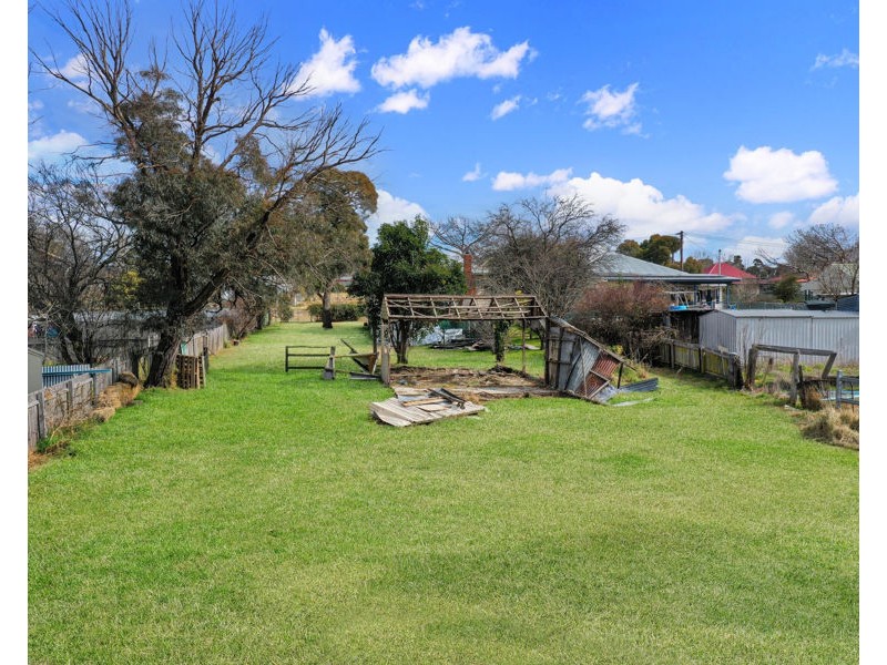 5 Erindee Ave, Tenterfield NSW 2372