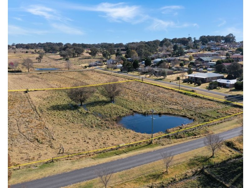 Martin St & Duncan St, Tenterfield NSW 2372