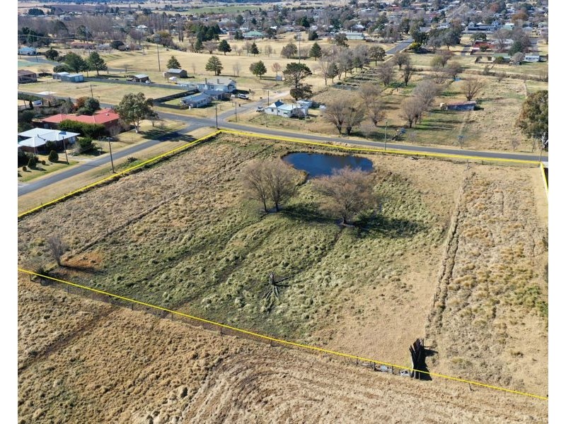 Martin St & Duncan St, Tenterfield NSW 2372