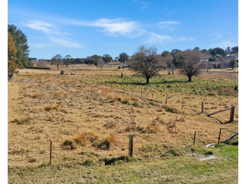 Martin St & Duncan St, Tenterfield NSW 2372