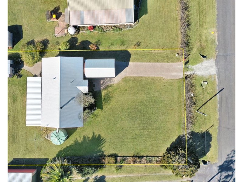 16 Clive Street, Tenterfield NSW 2372