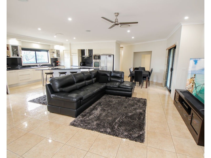159 Bellevue Road, Tenterfield NSW 2372