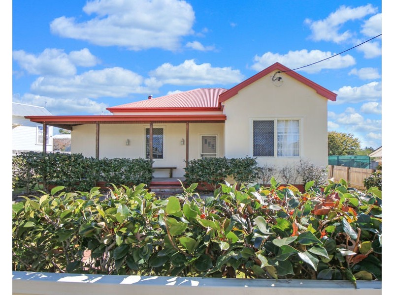 150 Logan Street, Tenterfield NSW 2372