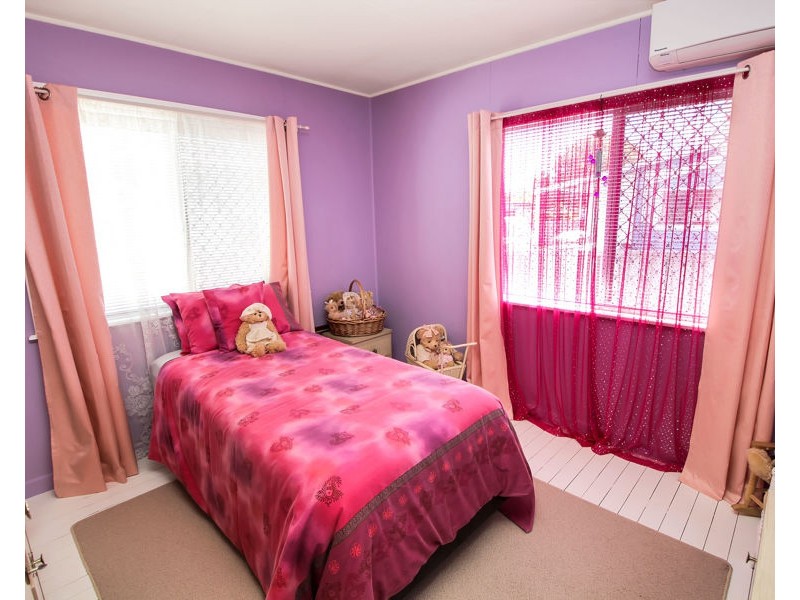 35 Railway Street, Tenterfield NSW 2372