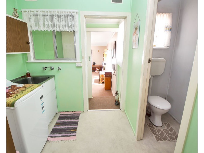 35 Railway Street, Tenterfield NSW 2372