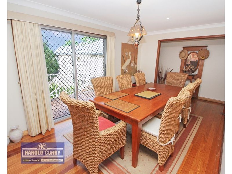 54 George Street, Tenterfield NSW 2372