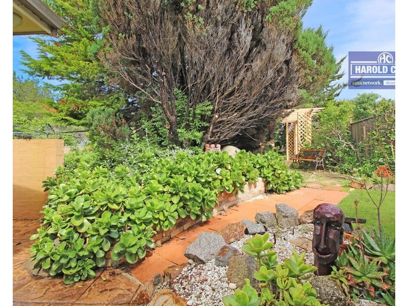 54 George Street, Tenterfield NSW 2372