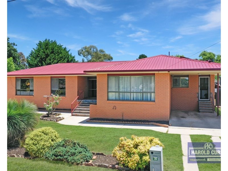 26 Duncan Street, Tenterfield NSW 2372