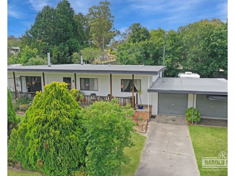 41 Derby Street, Tenterfield NSW 2372