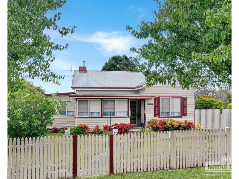 48 Clive Street, Tenterfield NSW 2372