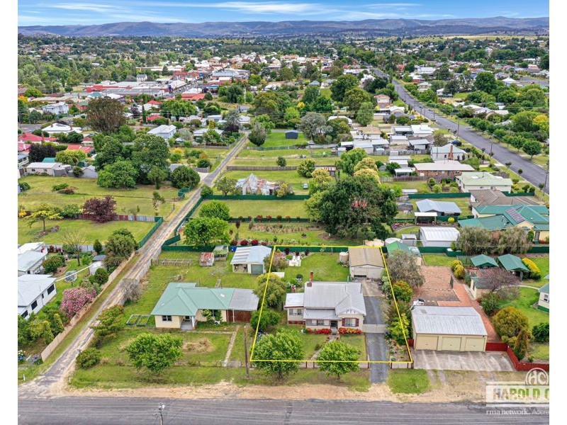 48 Clive Street, Tenterfield NSW 2372