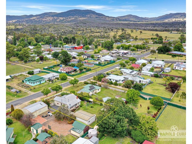 48 Clive Street, Tenterfield NSW 2372