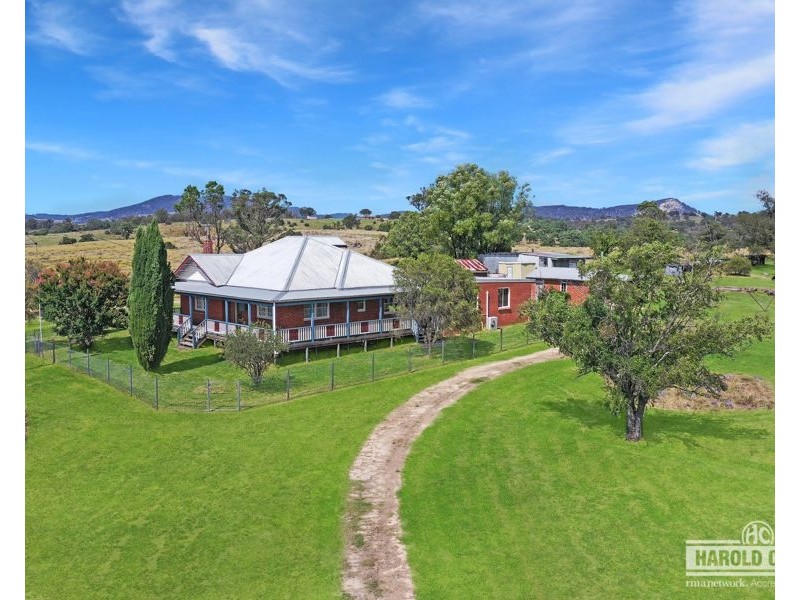 379 New England Highway, Tenterfield NSW 2372