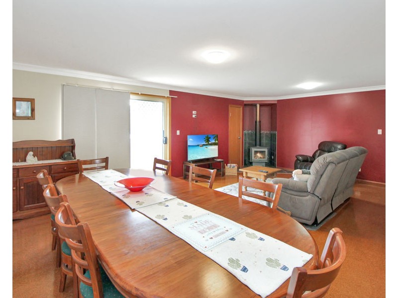 89 Petre Street, Tenterfield NSW 2372