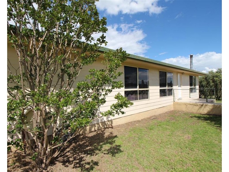 296 New England Highway, Tenterfield NSW 2372