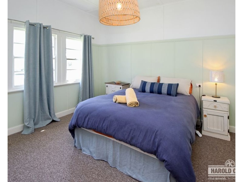 25 High Street, Tenterfield NSW 2372
