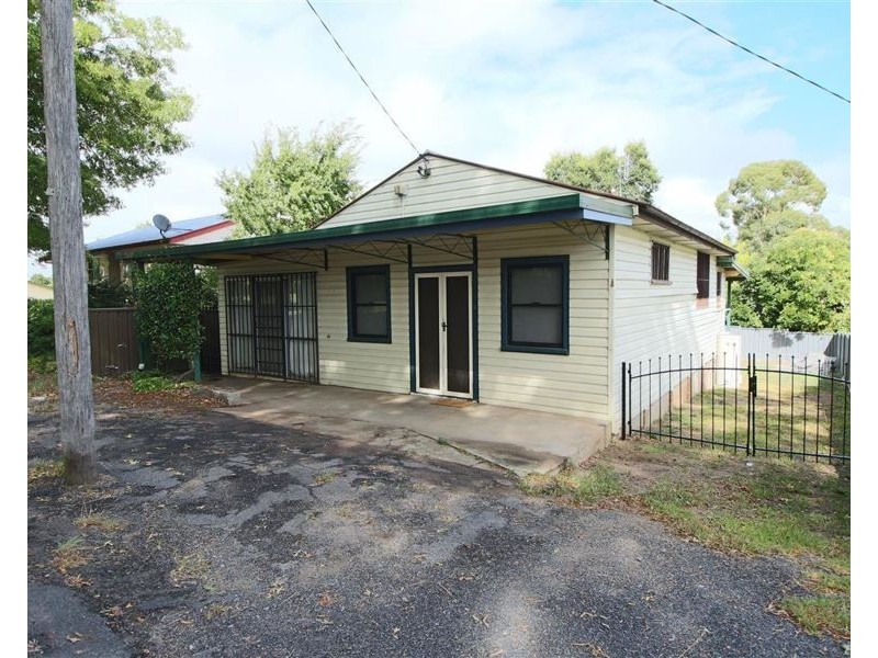 182B Logan Street, Tenterfield NSW 2372