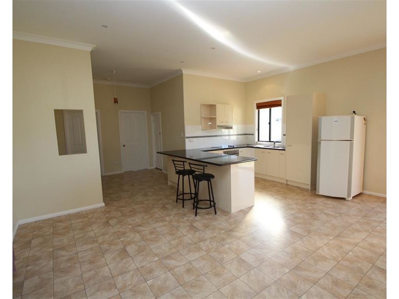99 Scott Street, Tenterfield NSW 2372