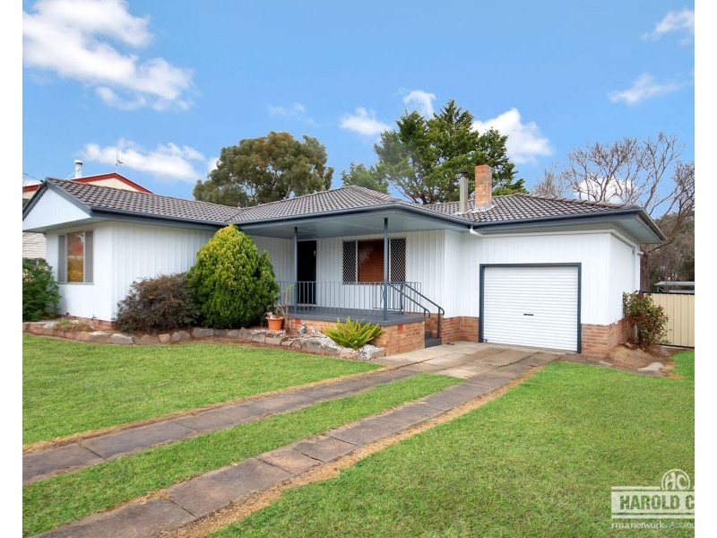 78 Logan Street, Tenterfield NSW 2372