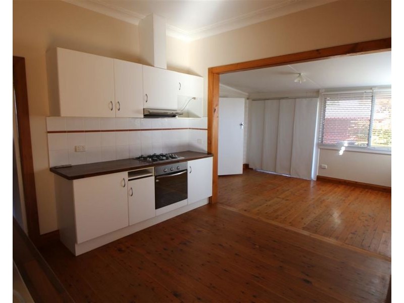 132 Rouse Street, Tenterfield NSW 2372