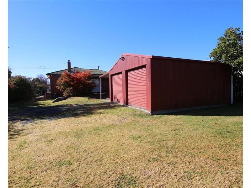 132 Rouse Street, Tenterfield NSW 2372